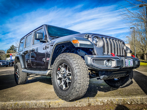 Auto Parts Store «Newberg Dodge Jeep Chrysler Ram», reviews and photos, 2809 Portland Rd, Newberg, OR 97132, USA