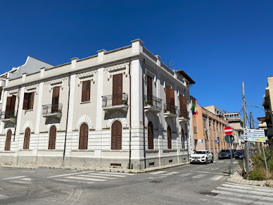 Liceo Statale Enrico Fermi Bagnara Calabra Via Giacomo Denaro, 23, 89011 Bagnara Calabra RC, Italia