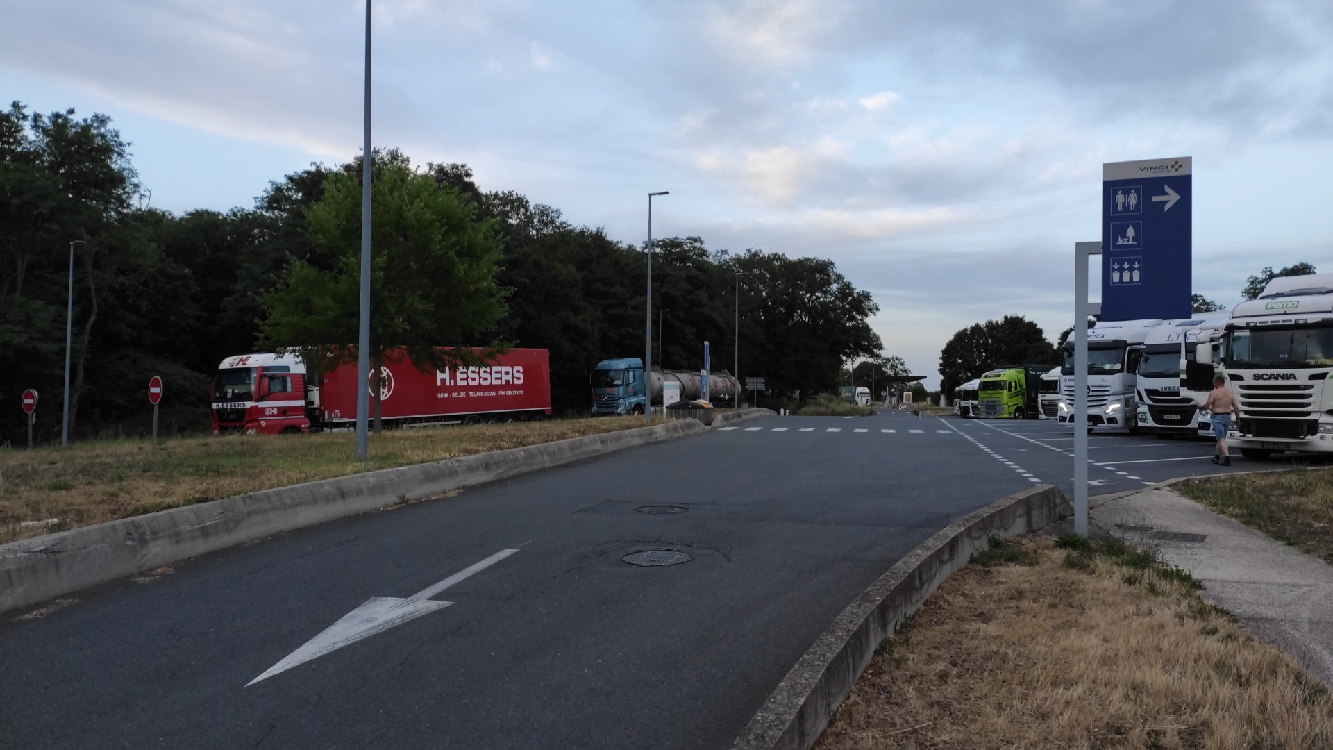 Photo n° 3 de l'avis de esref.u fait le 15/06/2022 à 19:45