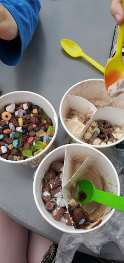 Frozen Yogurt Shop «The Pump House Frozen Yogurt Bar - Grand Rapids», reviews and photos, 2090 Celebration Dr NE #120, Grand Rapids, MI 49525, USA