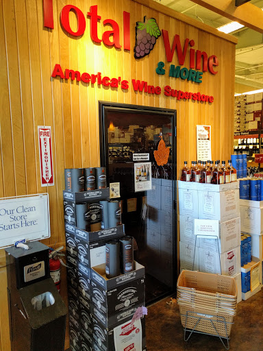 Wine Store «Total Wine & More», reviews and photos, 394 N Moorpark Rd, Thousand Oaks, CA 91360, USA