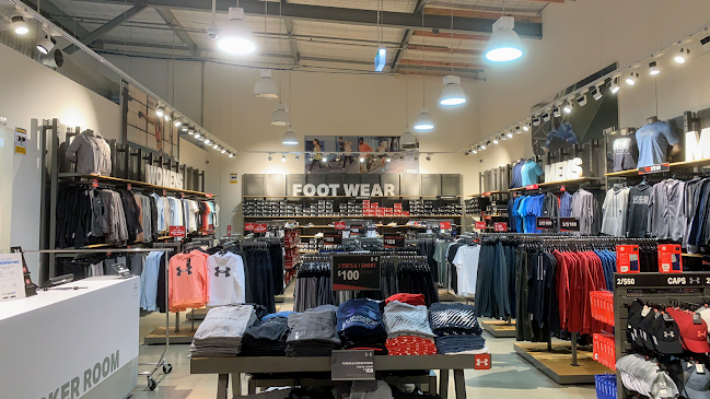 Reviews of Under Armour Hamilton (Outlet) in Hamilton - Clothing store