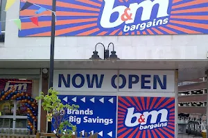 B&M Store image