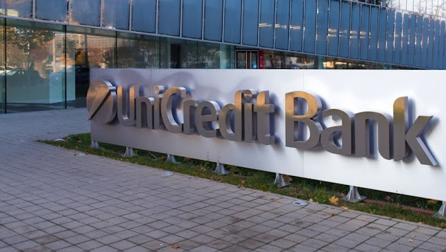 Opinii despre Banca UniCredit în <nil> - Bancă