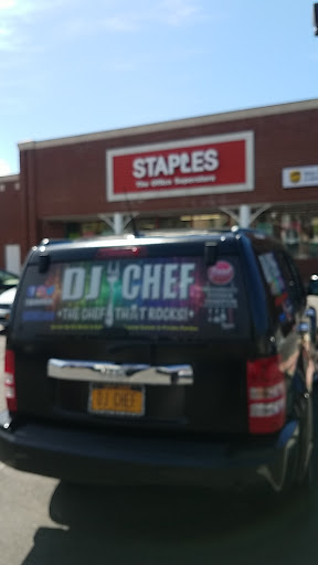 Office Supply Store «Staples», reviews and photos, 71 School St, Glen Cove, NY 11542, USA