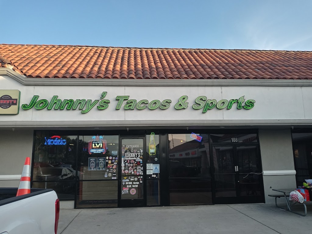 Johnny's Tacos & Sports 92374