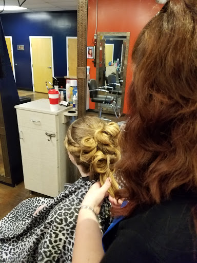 Beauty Salon «Salon 4514», reviews and photos, 821 Dawsonville Hwy #110, Gainesville, GA 30501, USA