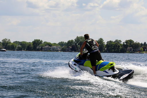 Motorsports Store «Minneapolis Motor Sports», reviews and photos, 801 Louisiana Ave S, Minneapolis, MN 55426, USA