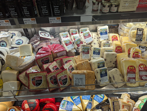 Grocery Store «Rouses Market», reviews and photos, 1345 E Pass Rd, Gulfport, MS 39507, USA