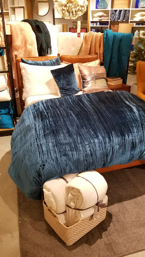Furniture Store «west elm», reviews and photos, 248 E Colorado Blvd, Pasadena, CA 91101, USA