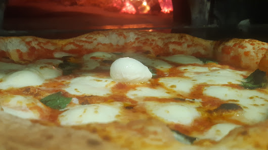 Pizzeria Donna Rosaria Via Arno, 48, 80025 Casandrino NA, Italia