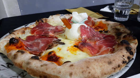 100% Ristorante Pizzeria Via Ausonia, SS 630 Km, 7700/N.10, 03040 Pignataro Interamna FR, Italia