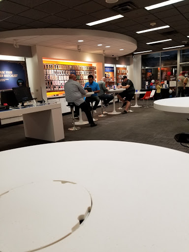 Cell Phone Store «AT&T», reviews and photos, 2224 E Williams Field Rd #105, Gilbert, AZ 85295, USA