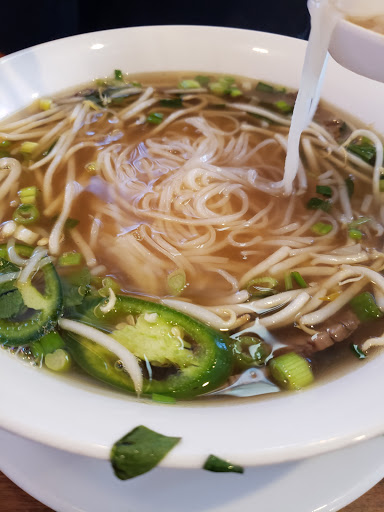 Shopping Mall «Evergreen Shopping Center», reviews and photos, 5015 Tacoma Mall Blvd, Tacoma, WA 98409, USA