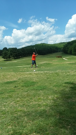 Golf Course «White Plains Golf Course», reviews and photos, 4000 N Plantation Dr, Cookeville, TN 38506, USA