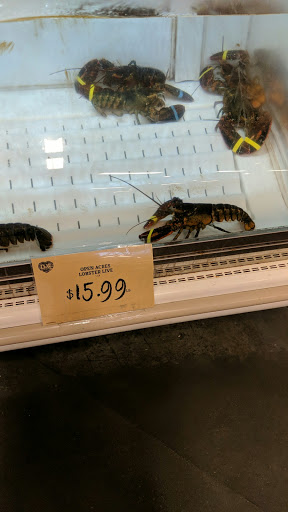 Grocery Store «D & W Fresh Market», reviews and photos, 50 Douglas Ave, Holland, MI 49424, USA