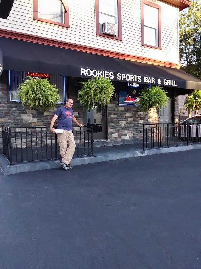 Rookies Sports Bar & Grill 12308