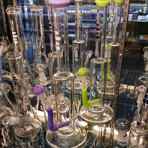 Tobacco Shop «THE GREENMILE VAPE & SMOKE SHOP», reviews and photos, 2014 W Bullard Ave, Fresno, CA 93711, USA