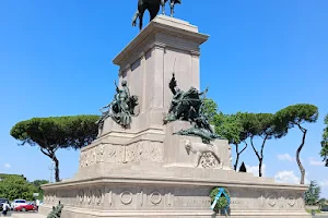 Giuseppe Garibaldi Monument image