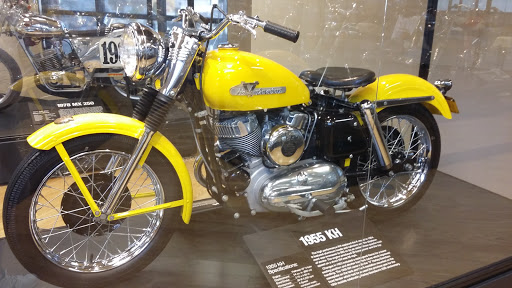 Harley-Davidson Dealer «Mathews Harley-Davidson», reviews and photos, 548 N Blackstone Ave, Fresno, CA 93701, USA