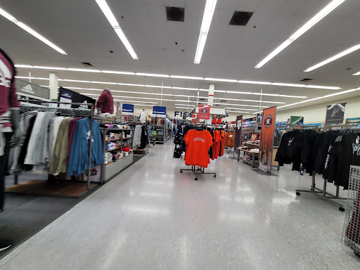 Sporting Goods Store «Academy Sports + Outdoors», reviews and photos, 15350 I-35, Selma, TX 78154, USA