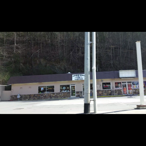 Liquor Store «Parkway Liquor Store», reviews and photos, 288 Parkway, Gatlinburg, TN 37738, USA