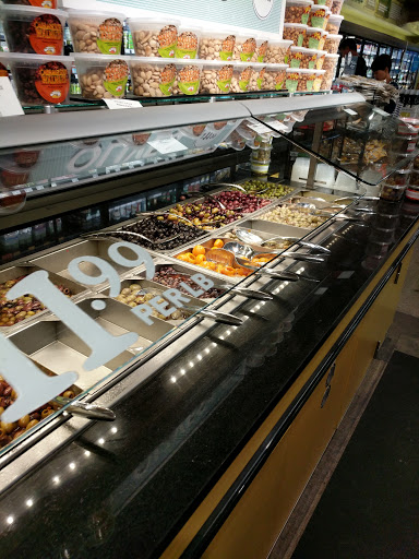 Grocery Store «Whole Foods Market», reviews and photos, 3950 24th St, San Francisco, CA 94114, USA