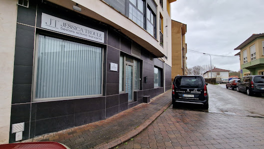 JT Gestión Activos El Ferial, 3, bajo Izq, 39620 Sarón, Cantabria, España