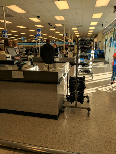 Clothing Store «Ross Dress for Less», reviews and photos, 620 Triangle Shopping Center, Longview, WA 98632, USA