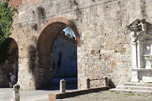 Porta Santa Marta Pisa image