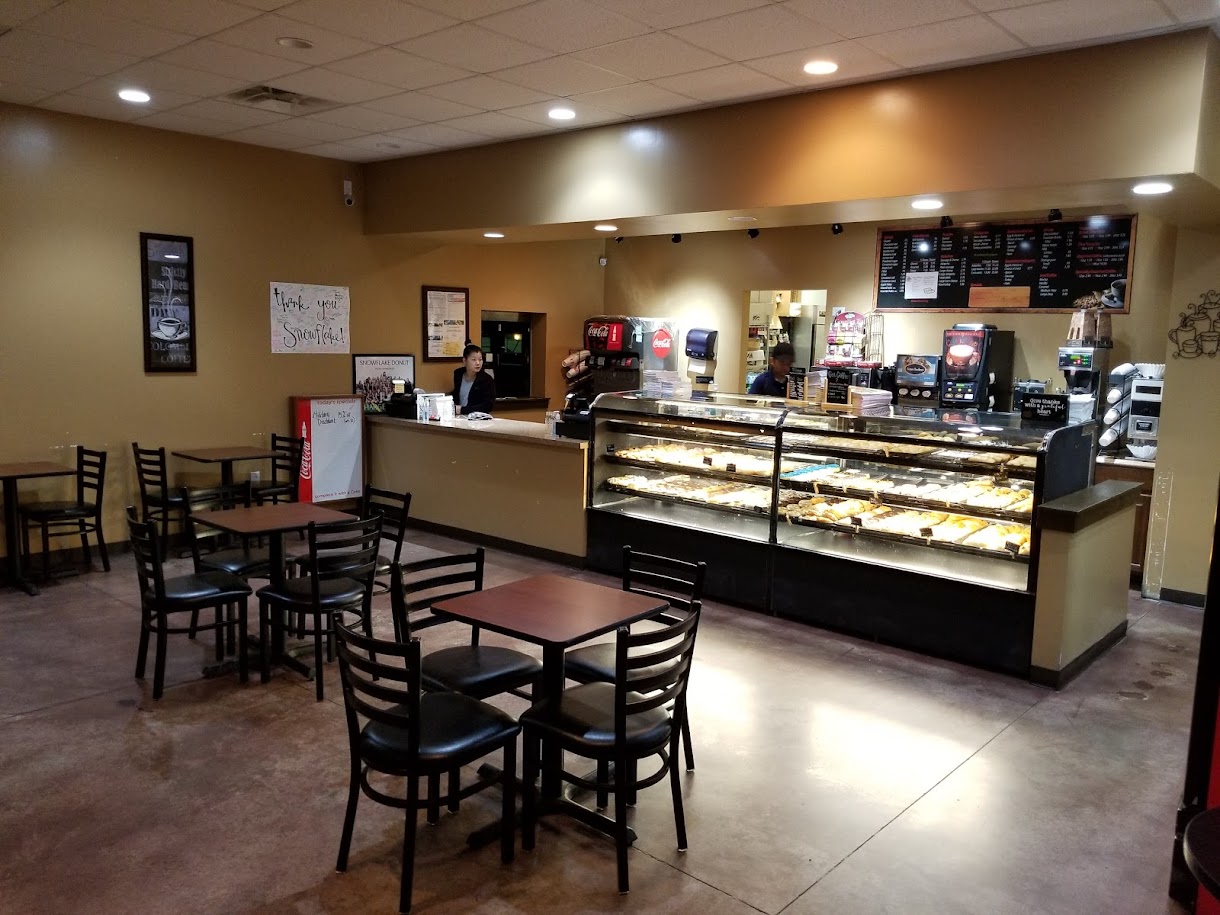 Snowflake Donuts & Kolaches