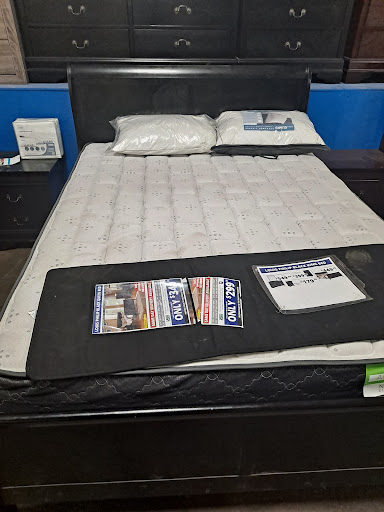 Furniture Store «American Freight Furniture and Mattress», reviews and photos, 2600 Cleveland Ave N, Roseville, MN 55113, USA