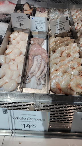 Grocery Store «Whole Foods Market», reviews and photos, 1330 Smith Ave, Baltimore, MD 21209, USA