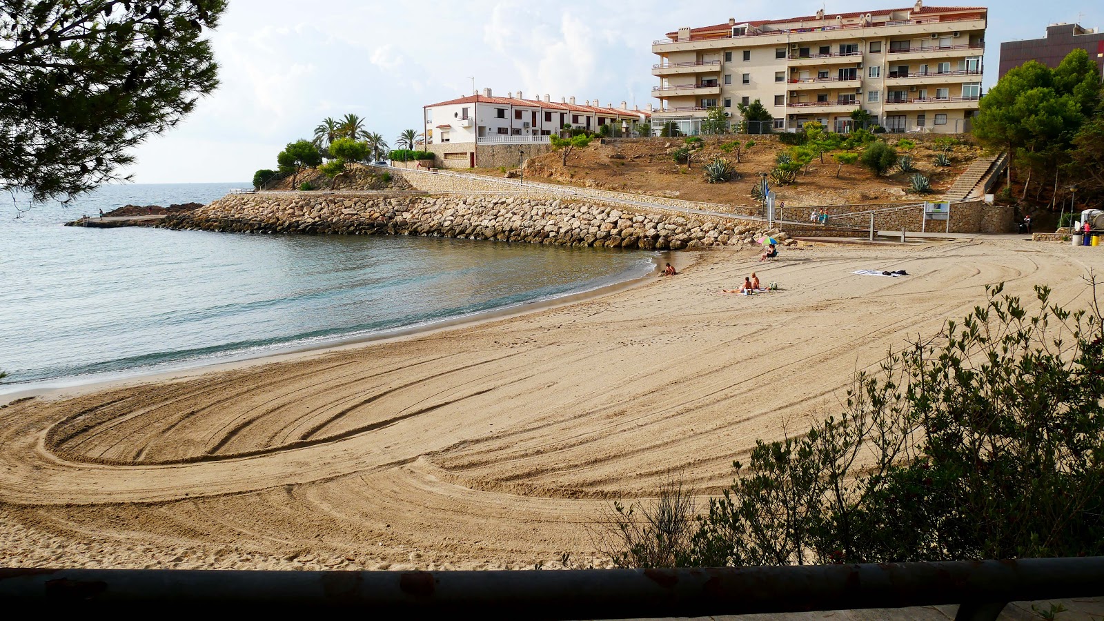 Photo de Cala de Pixavaques avec l'eau bleu de surface