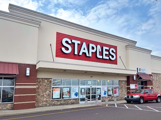 Office Supply Store «Staples», reviews and photos, 270 Upland Square Dr, Pottstown, PA 19464, USA