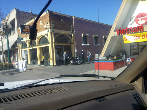 Auto Parts Store «NAPA Auto Parts - Lee Auto Supply», reviews and photos, 1525 Park St, Alameda, CA 94501, USA