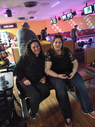 Bowling Alley «Mohegan Bowl», reviews and photos, 51 Thompson Rd, Webster, MA 01570, USA