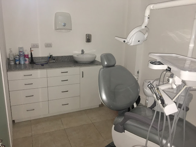 Consultorio Odontologico Menphis Salud - Guayaquil