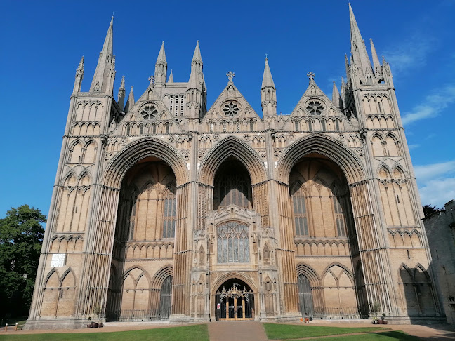 Reviews of Peterborough Cathedral in Peterborough - Architect