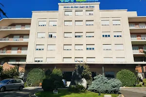 San Rafael Hospital image