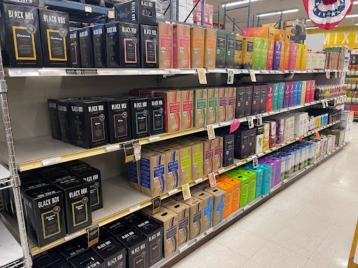 Liquor Store «Connecticut Beverage Mart», reviews and photos, 955 Washington St, Middletown, CT 06457, USA