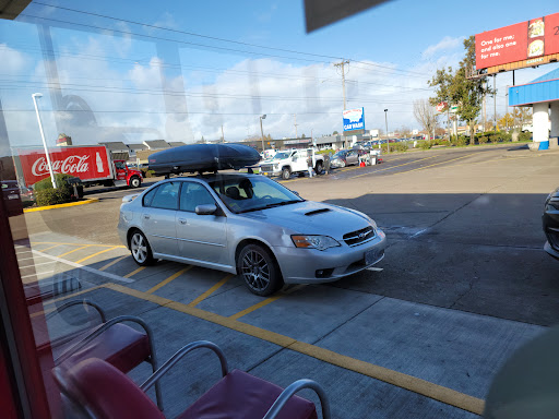 Tire Shop «Discount Tire Store - Salem, OR», reviews and photos, 1890 Lancaster Dr NE, Salem, OR 97305, USA