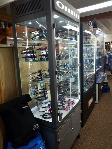 Outdoor Sports Store «Redding Sports Ltd», reviews and photos, 950 Hilltop Dr, Redding, CA 96003, USA