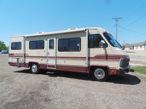 Used Car Dealer «J.H. Barkau & Sons», reviews and photos, 1102 E South St, Freeport, IL 61032, USA