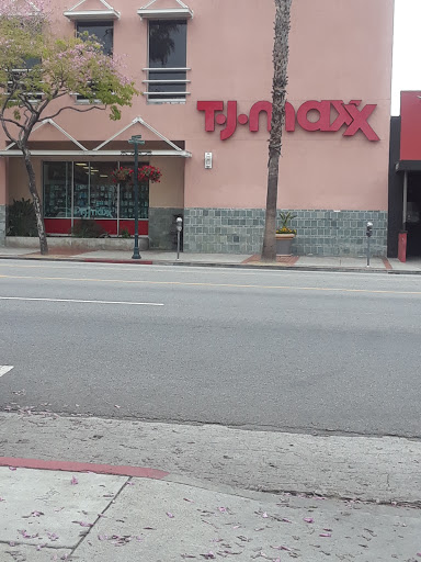 Department Store «T.J. Maxx», reviews and photos, 14651 Ventura Blvd, Sherman Oaks, CA 91403, USA