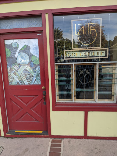 Latta, 120 Stockton Ave, Capitola, CA 95010, USA, 