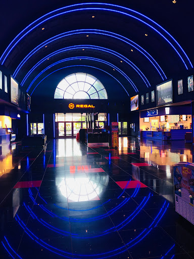 Movie Theater «Regal Cinemas Fox 16 & IMAX», reviews and photos, 22875 Brambleton Plaza, Brambleton, VA 20148, USA