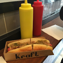 Aliment-réconfort du Restauration rapide Schwartz Hot Dog à Paris - n°8