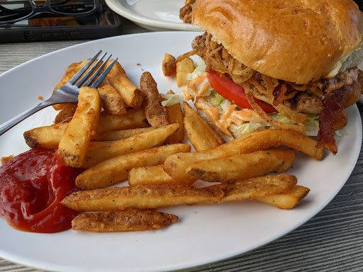 Bar & Grill «Philly Bar & Lounge», reviews and photos, 622 Watervliet Shaker Rd, Latham, NY 12110, USA