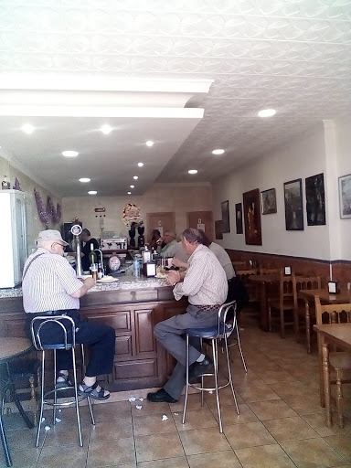 Cafe bar La Toma - C. la Toma, 7, 29400 Ronda, Málaga